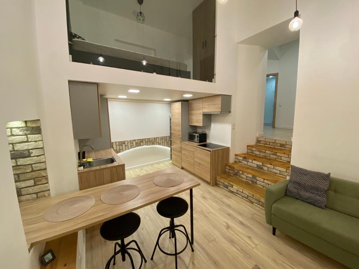 Zema5 Old Town Loft Apartment วิลนีอุส ภายนอก รูปภาพ