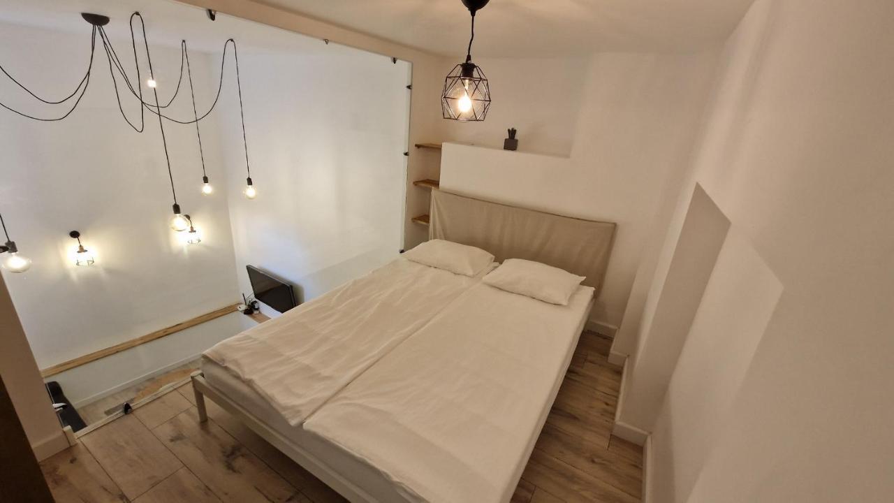 Zema5 Old Town Loft Apartment วิลนีอุส ภายนอก รูปภาพ